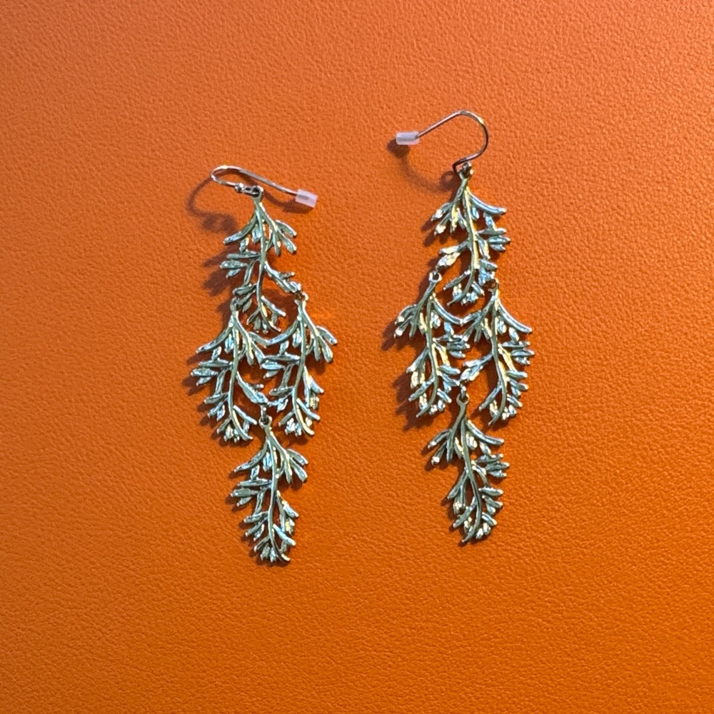 Elegant Gold Leaf Earrings